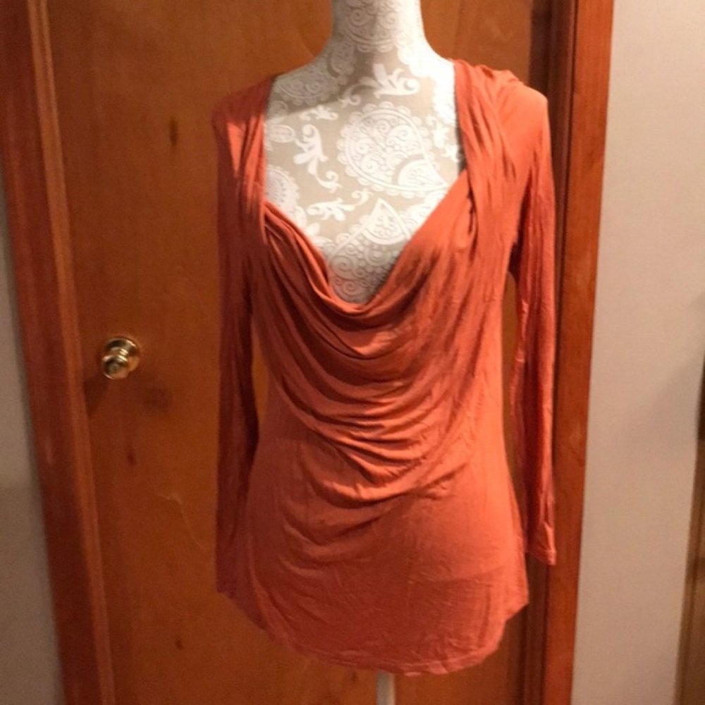 Mossimo cowl neck tissue tee.  Size L